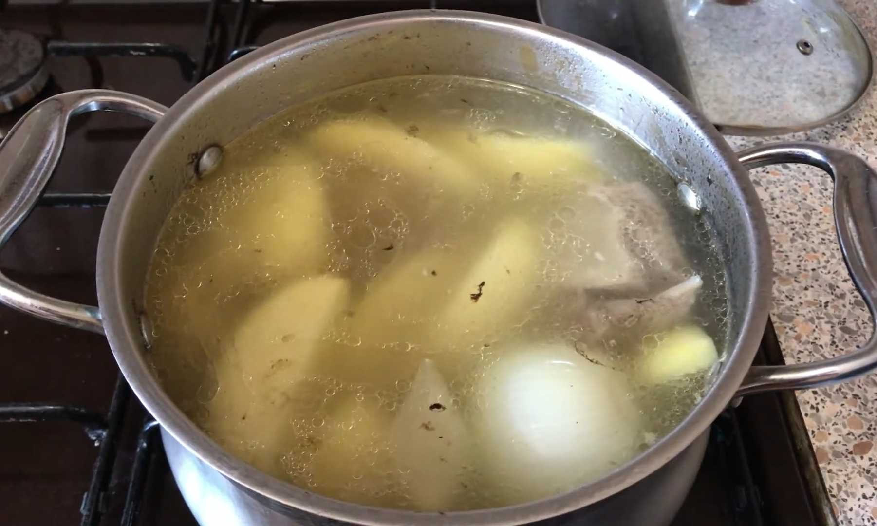 Традиционный калмыцкий мясной суп Махан шелтяган-Шаг 6