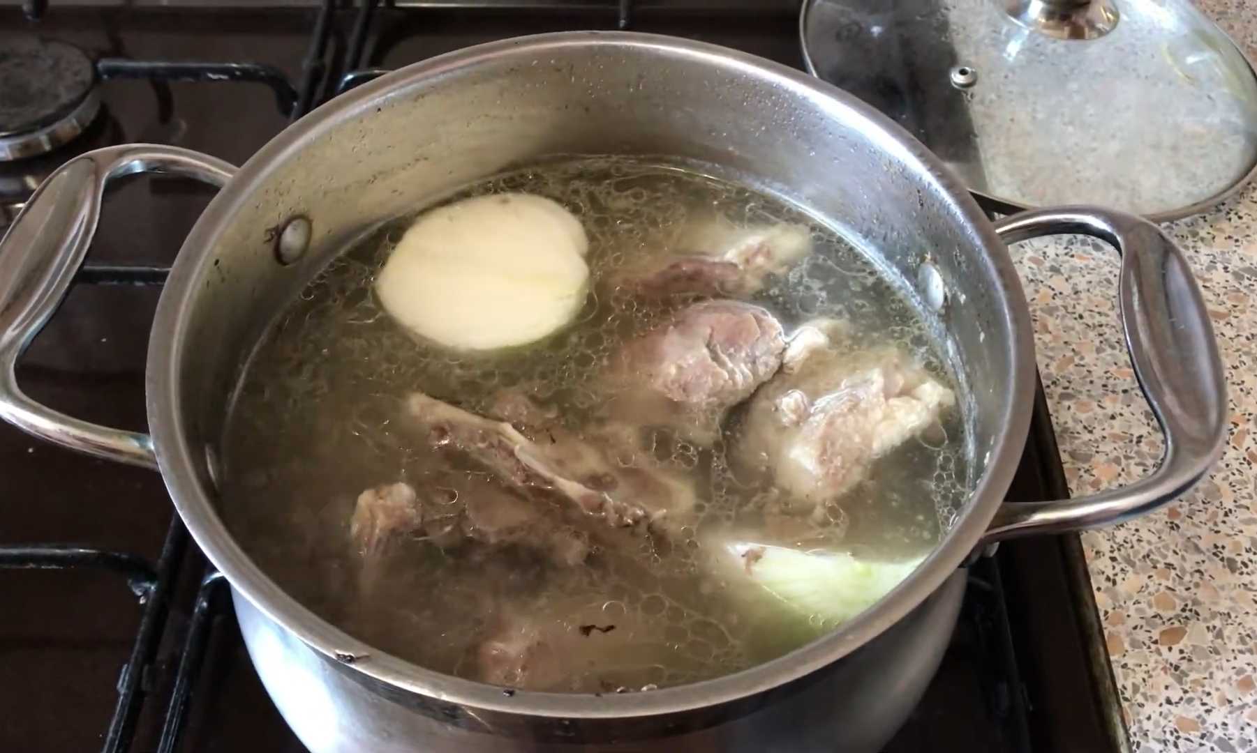 Традиционный калмыцкий мясной суп Махан шелтяган-Шаг 4