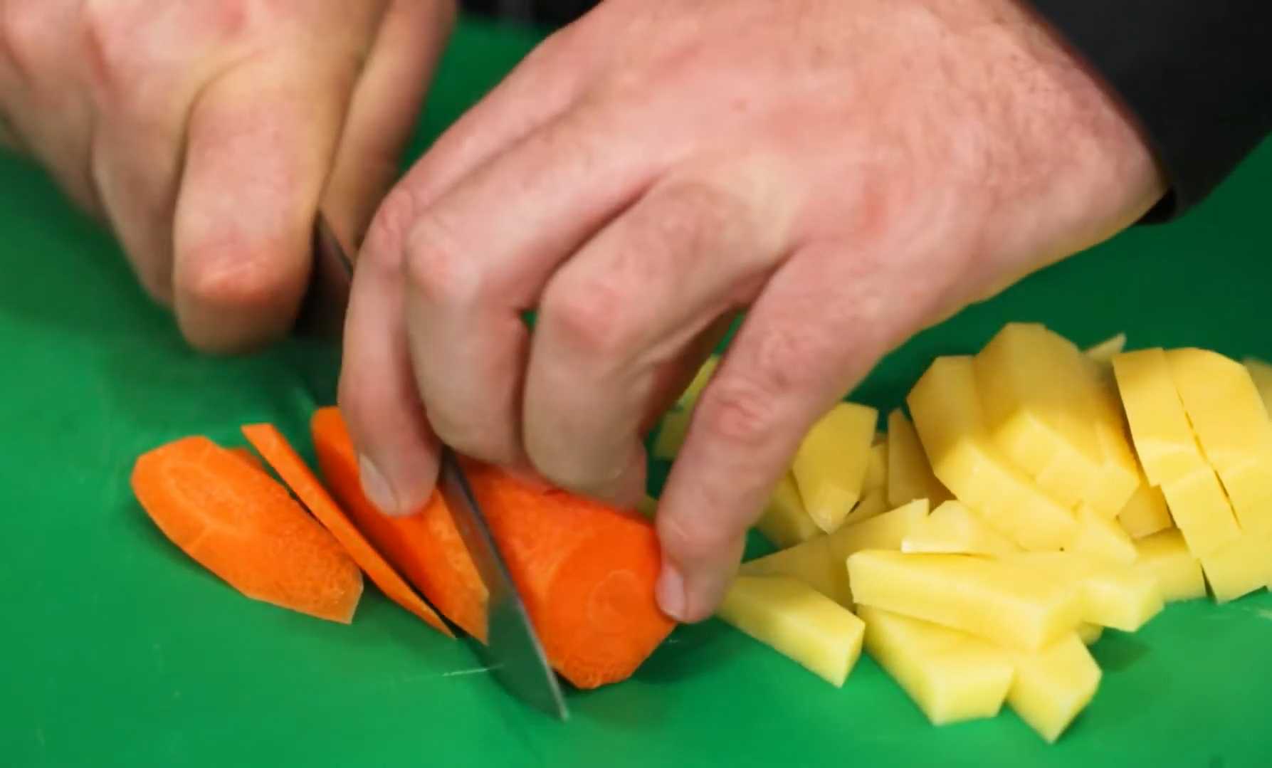 Щи солдатские из говядины-Шаг 1