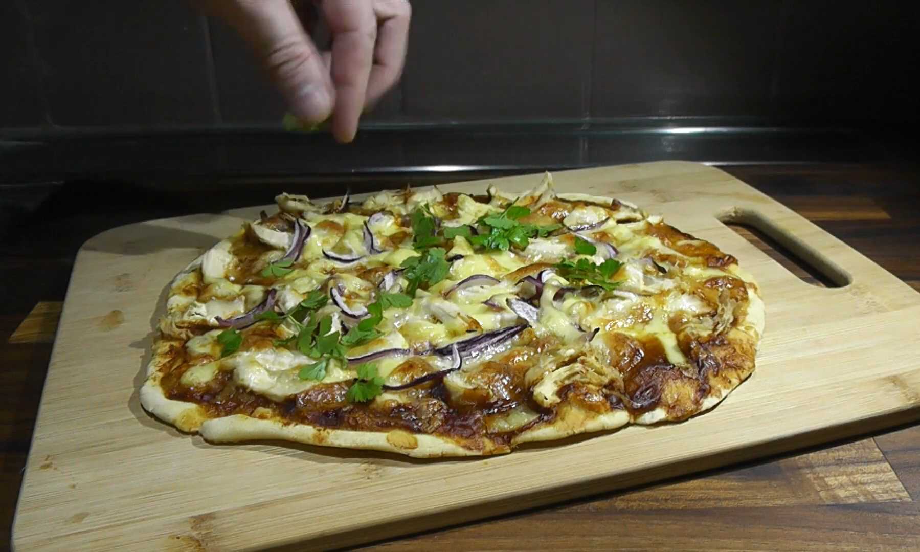Пицца барбекю с курицей-Шаг 11