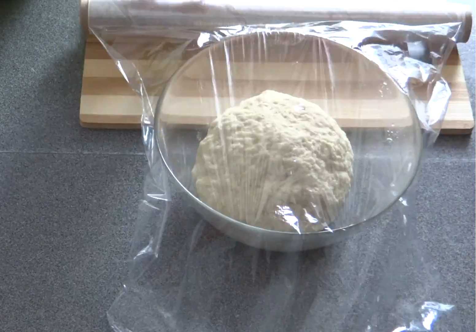 Пицца с грибами и колбасой-Шаг 4