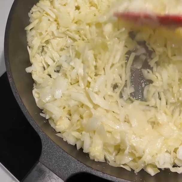 Заливной пирог с капустой-Шаг 3