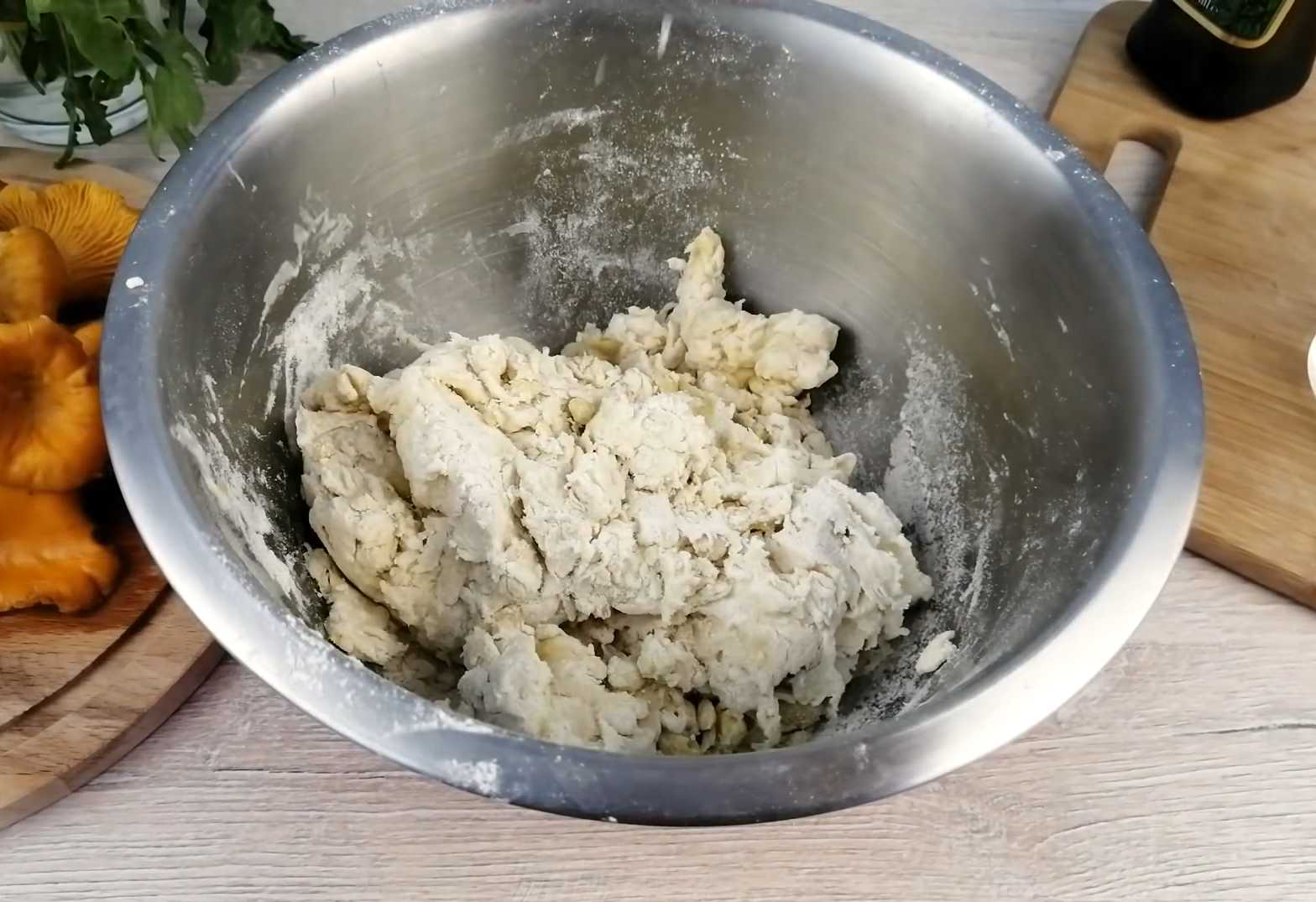 Пицца с лисичками и рукколой-Шаг 1