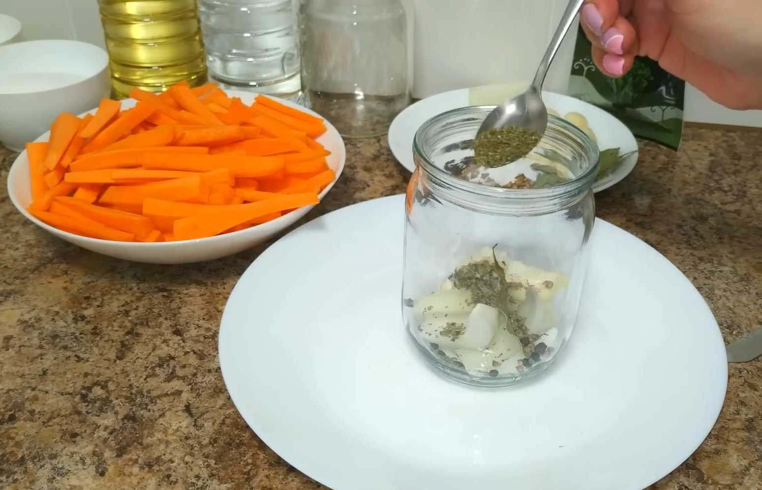 Маринованная морковь на зиму в банках-Шаг 2