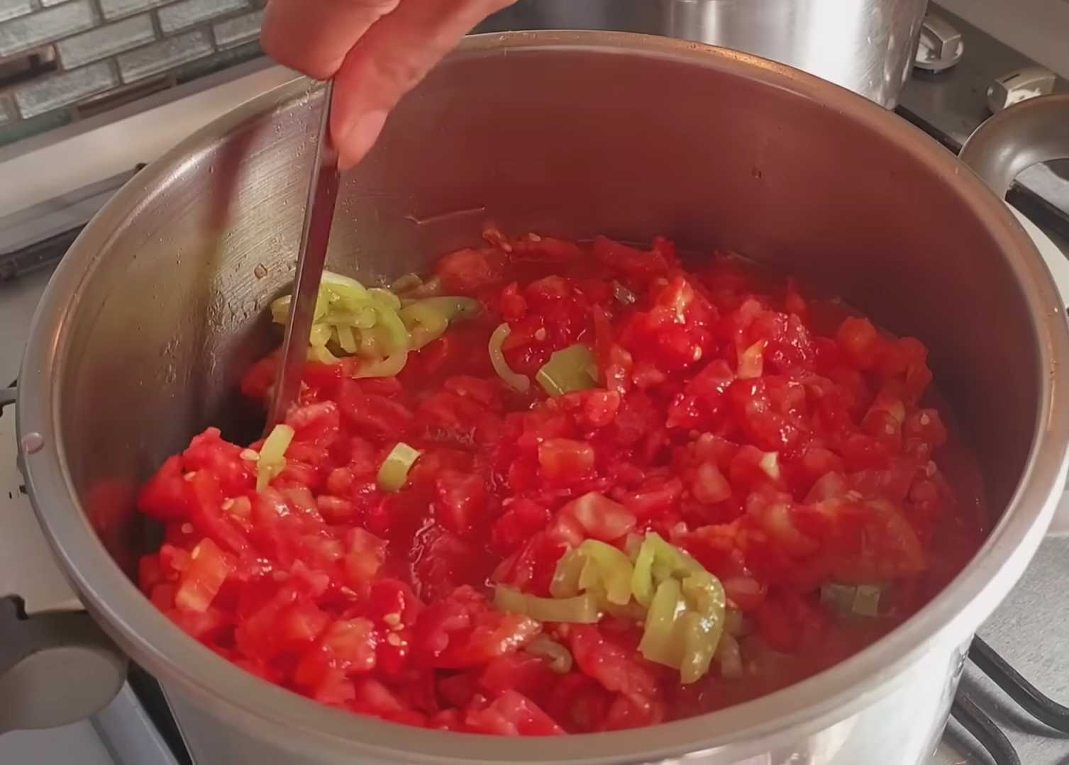 Шакшука заготовка на зиму: ароматный овощной соус-Шаг 7