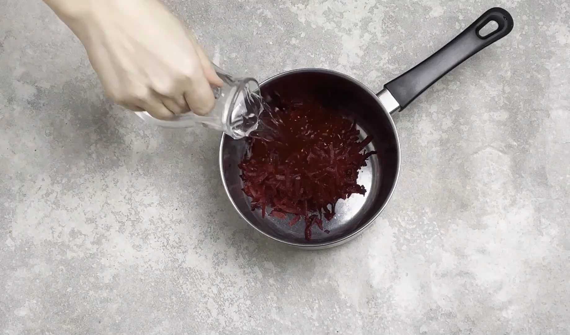 Холодный борщ с колбасой-Шаг 2