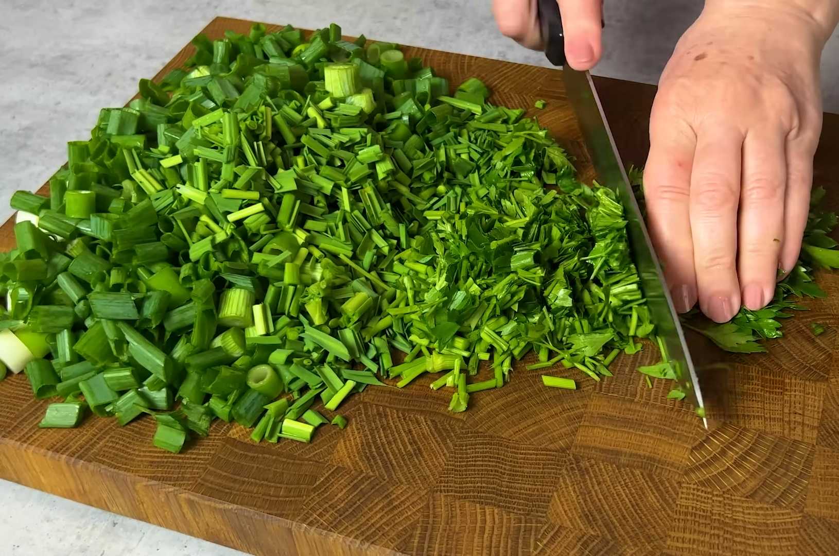Заготовка зелени в банках и кубиках-Шаг 3