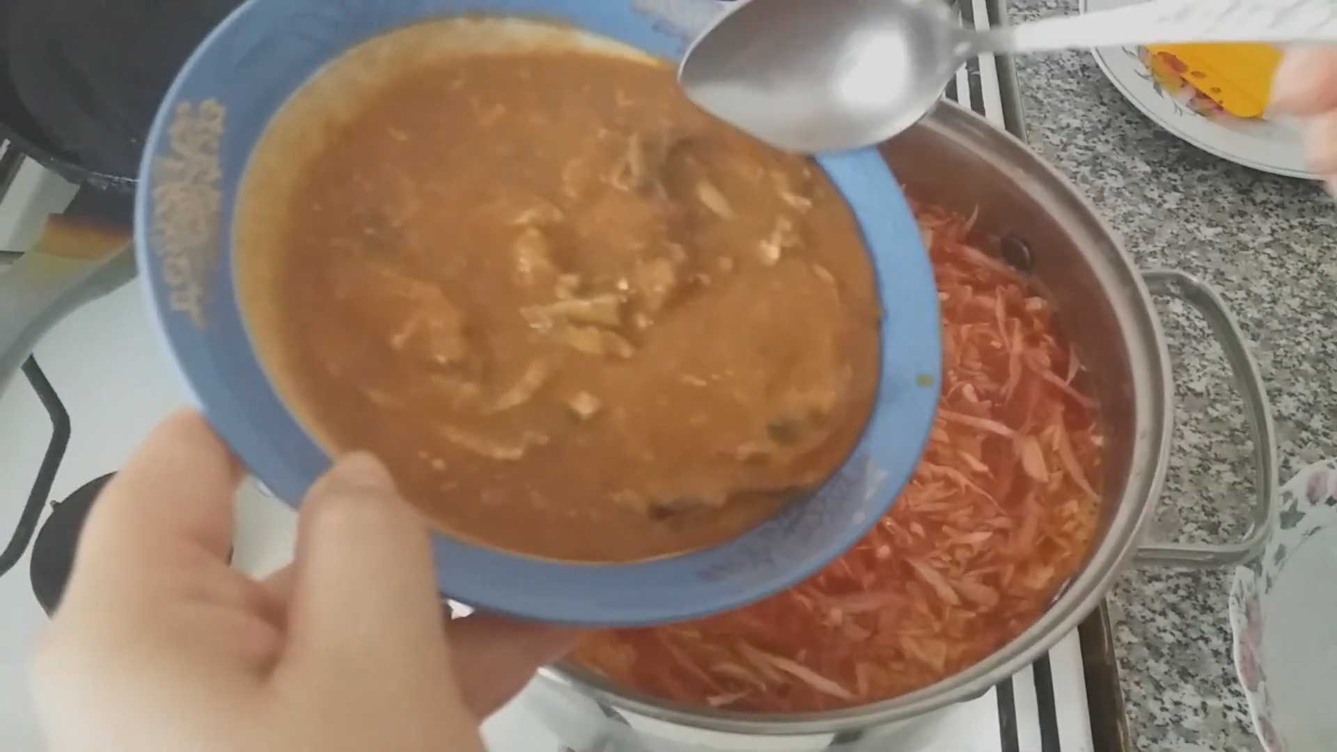 Холодный борщ с килькой — Шаг 8