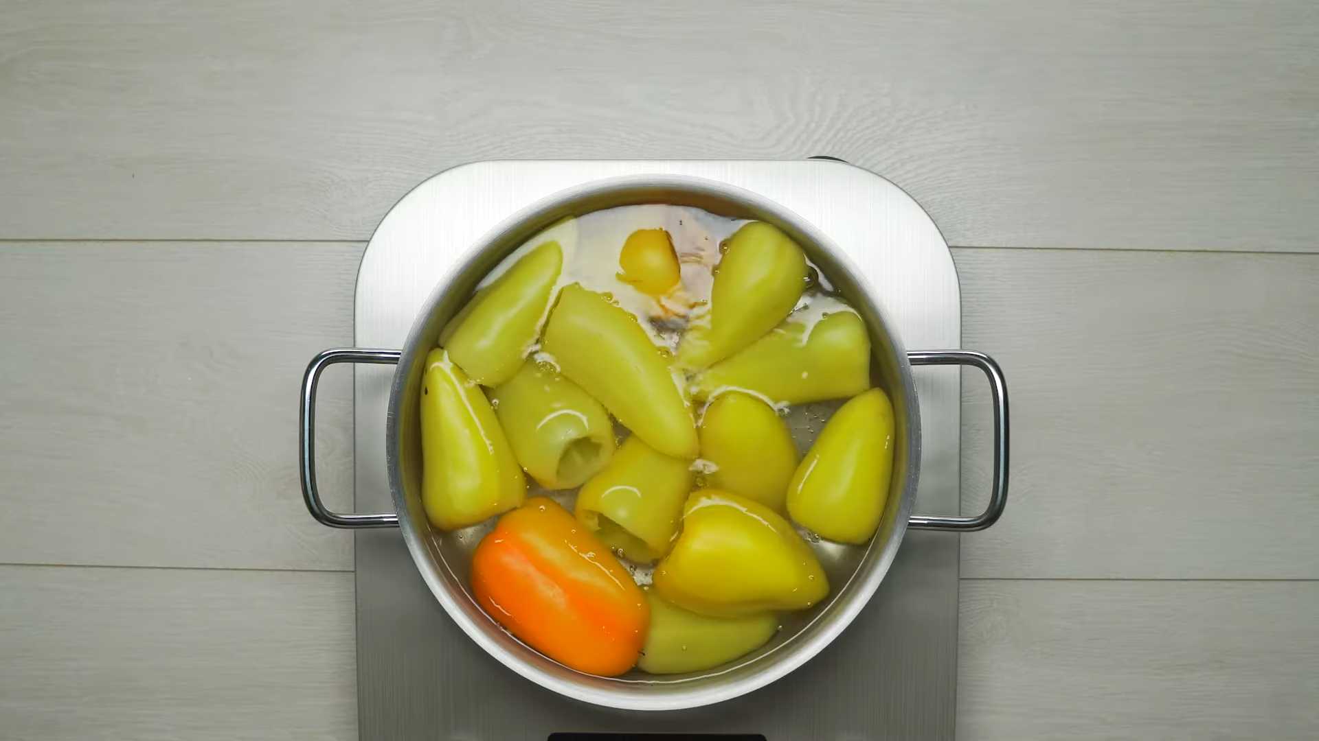 Маринованный болгарский перец для фаршировки на зиму-Шаг 1