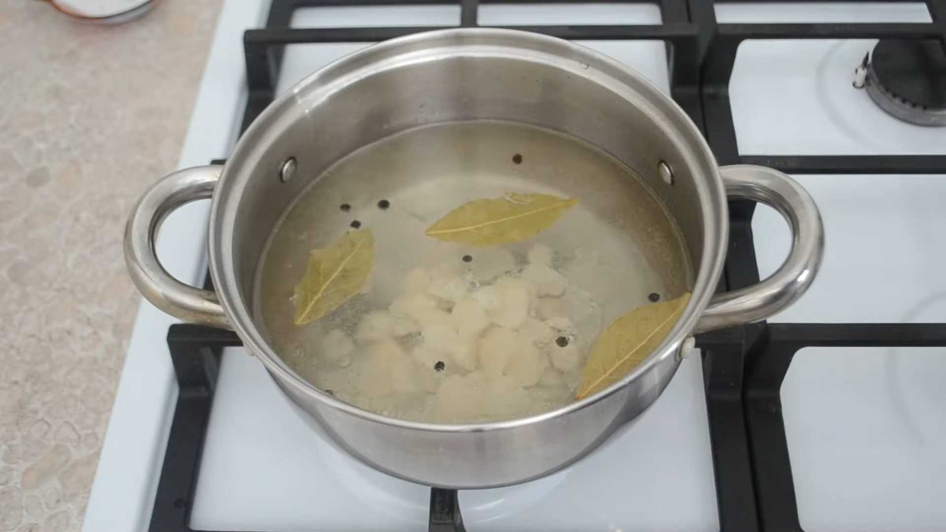 Заготовки на зиму из капусты со свеклой-Шаг 8