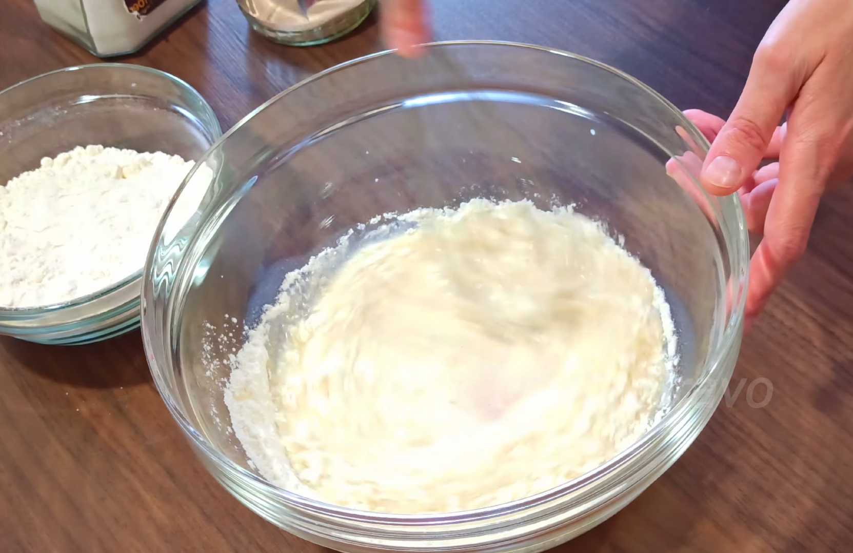 Пицца с копченой курицей в духовке-Шаг 2