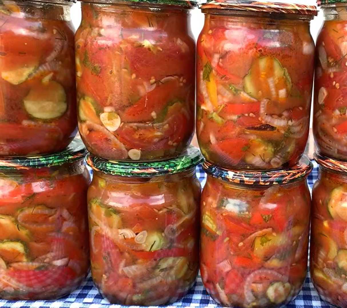 Салат из помидоров, огурцов и перца на зиму-Шаг 10