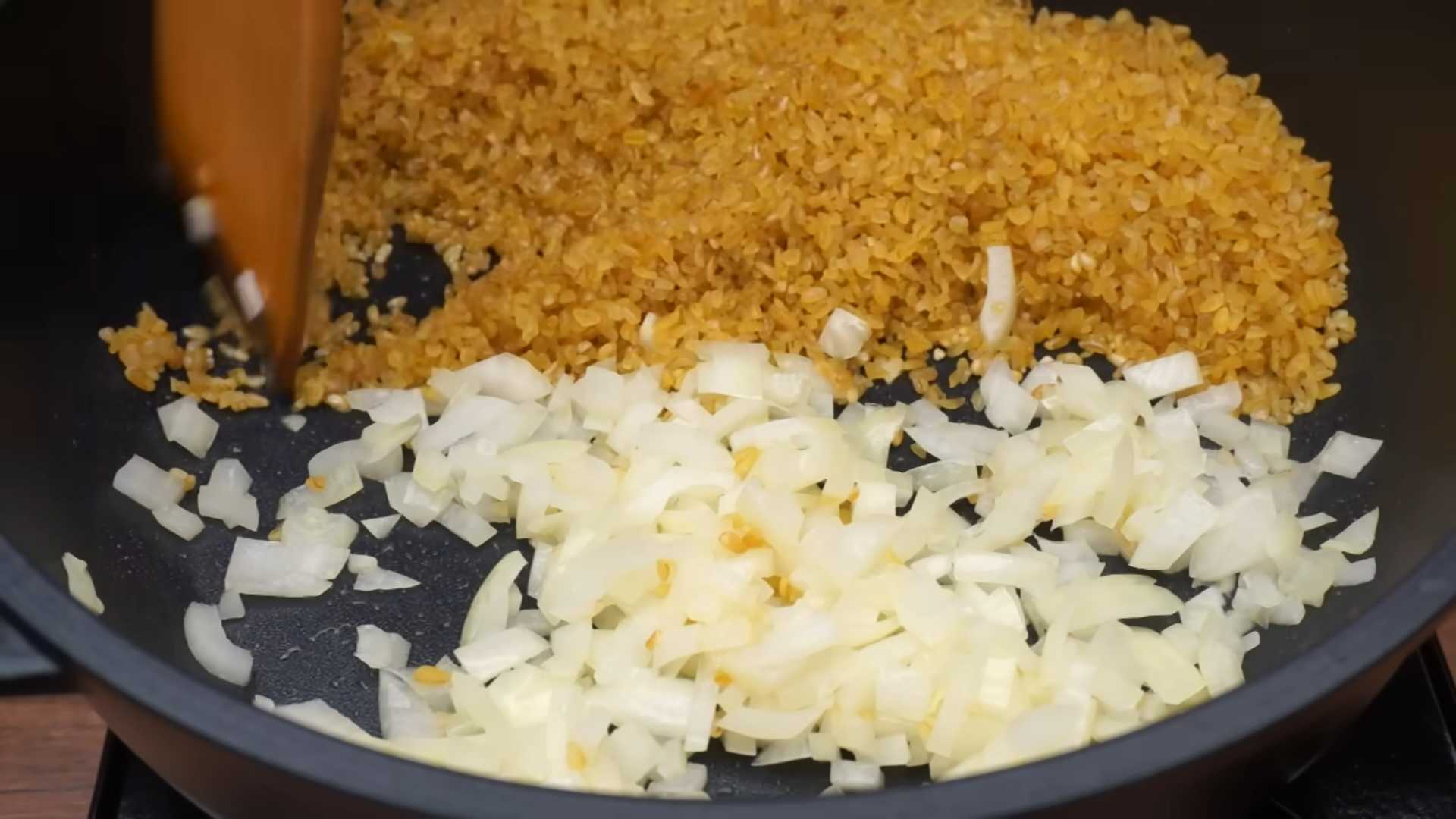 Булгур с овощами и зелёным горошком-Шаг 5