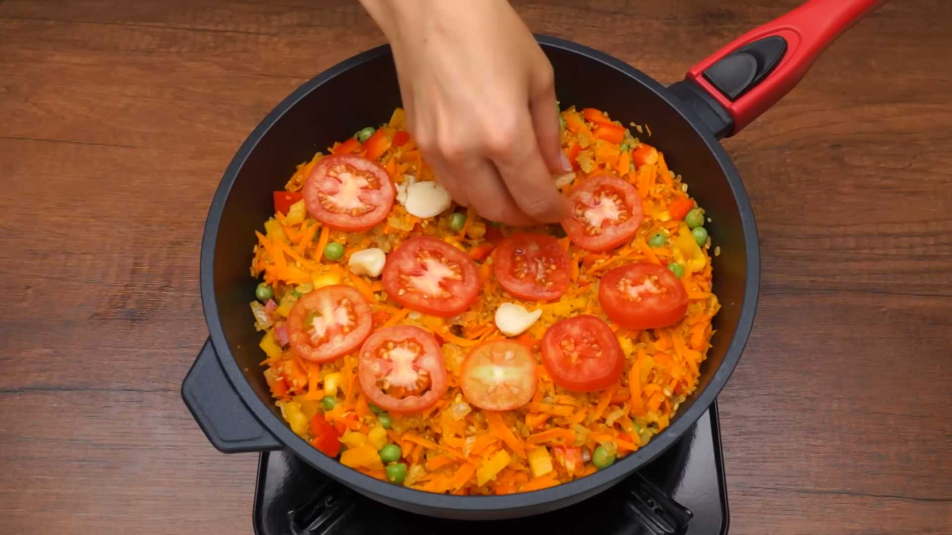 Булгур с овощами и зелёным горошком-Шаг 10