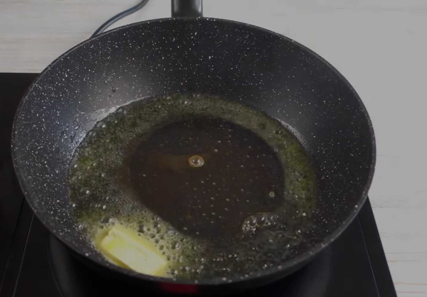 Гречка с грибами и овощами на сковороде-Шаг 1