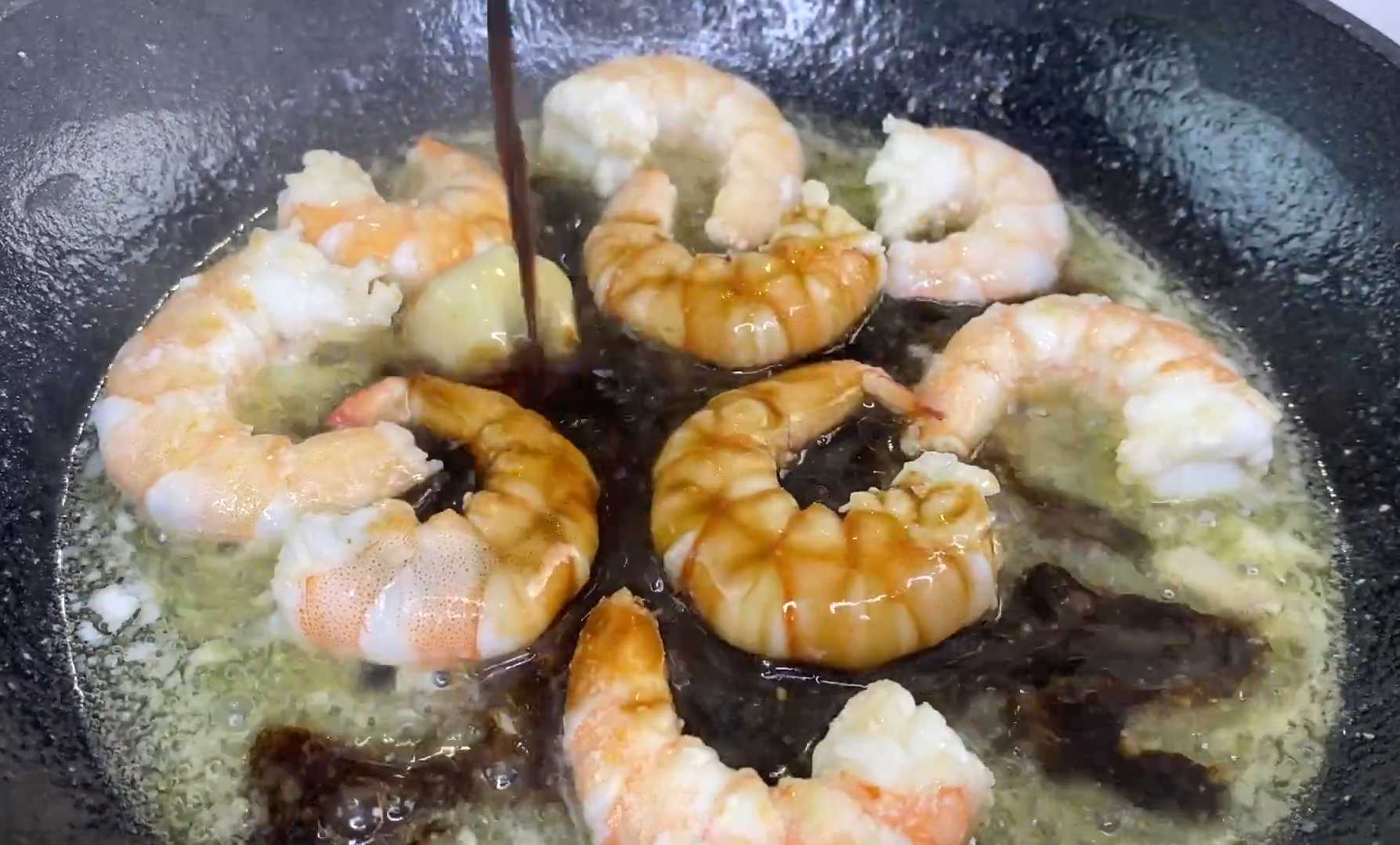 Салат Цезарь с креветками-Шаг 10