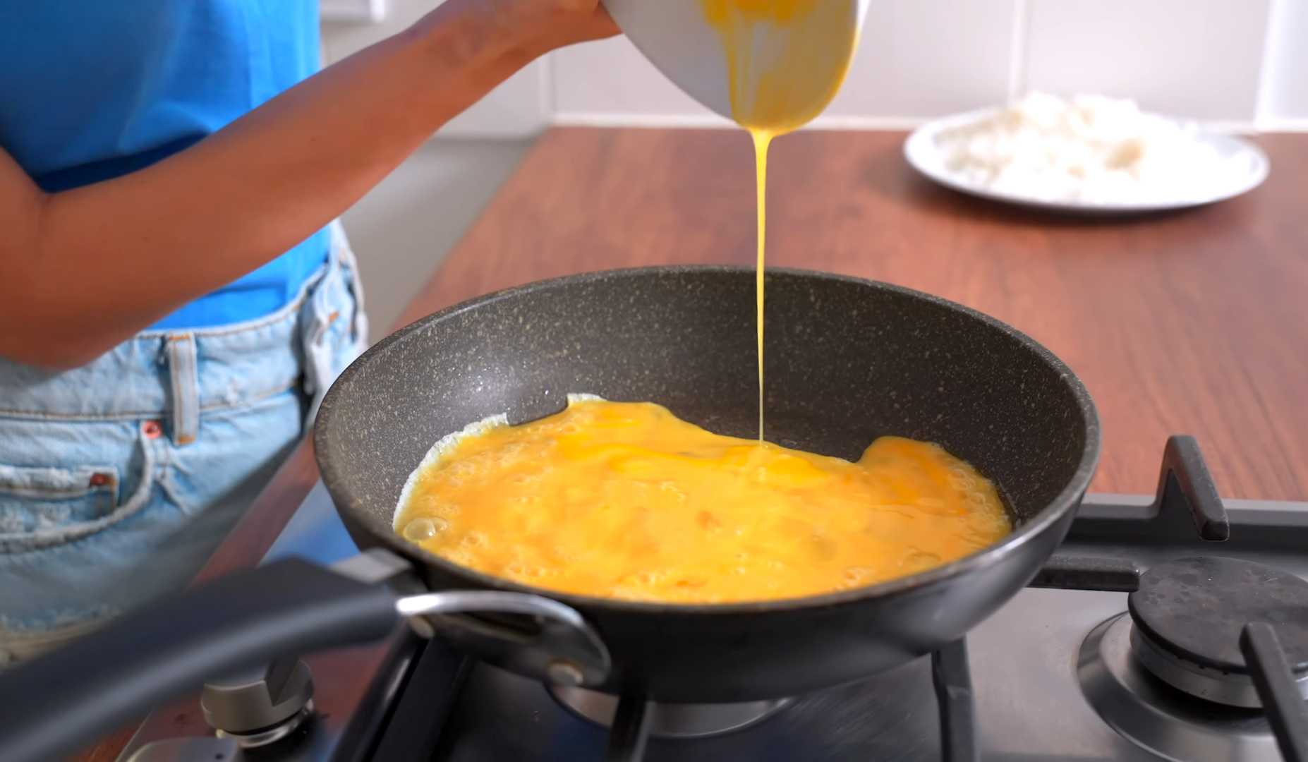 Жареный рис с овощами и яйцом по-азиатски-Шаг 2
