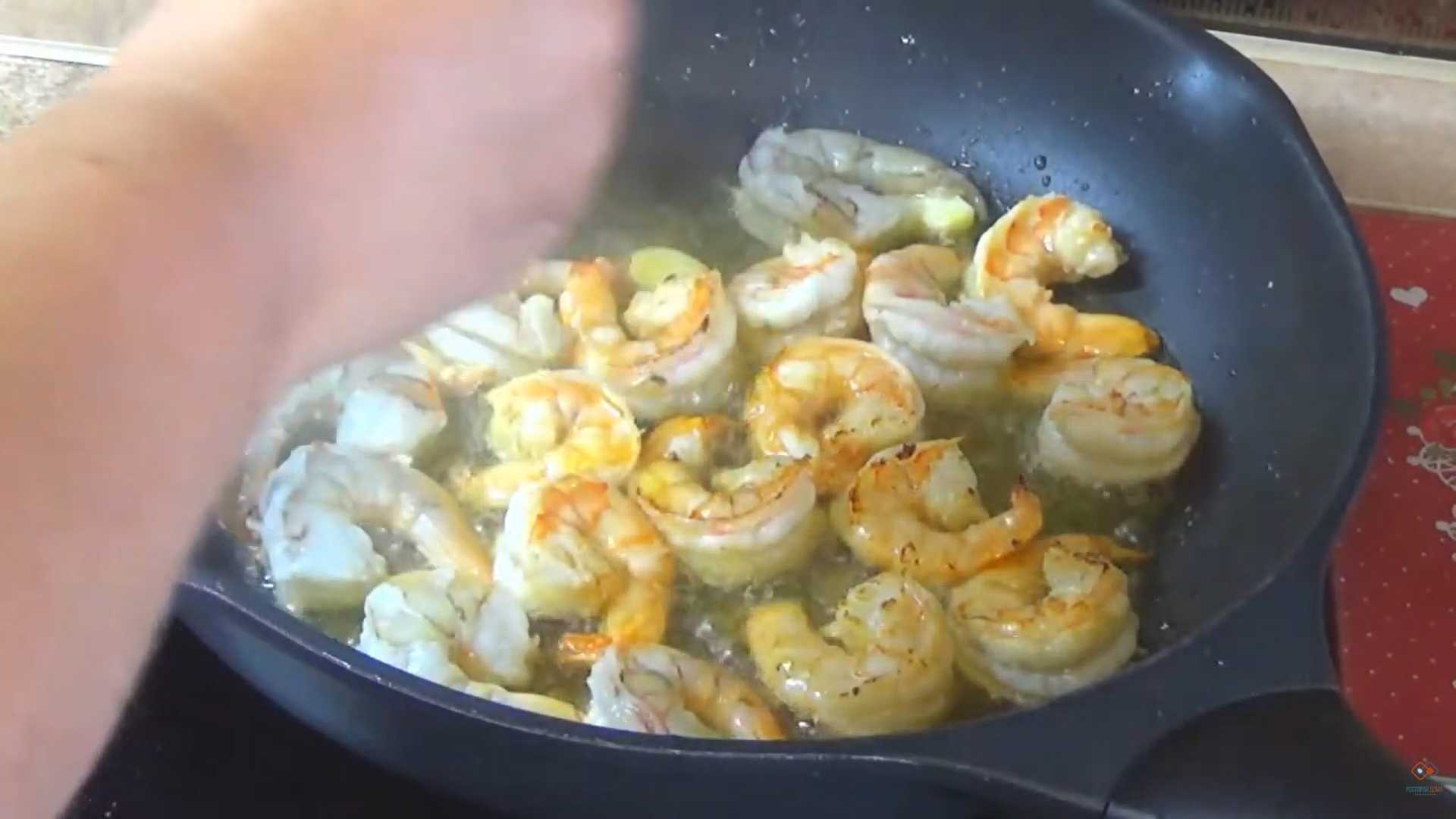 Салат Цезарь с морепродуктами — Шаг 9