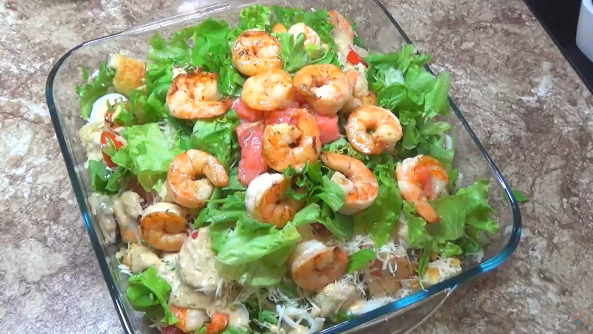 Салат Цезарь с морепродуктами — Шаг 12