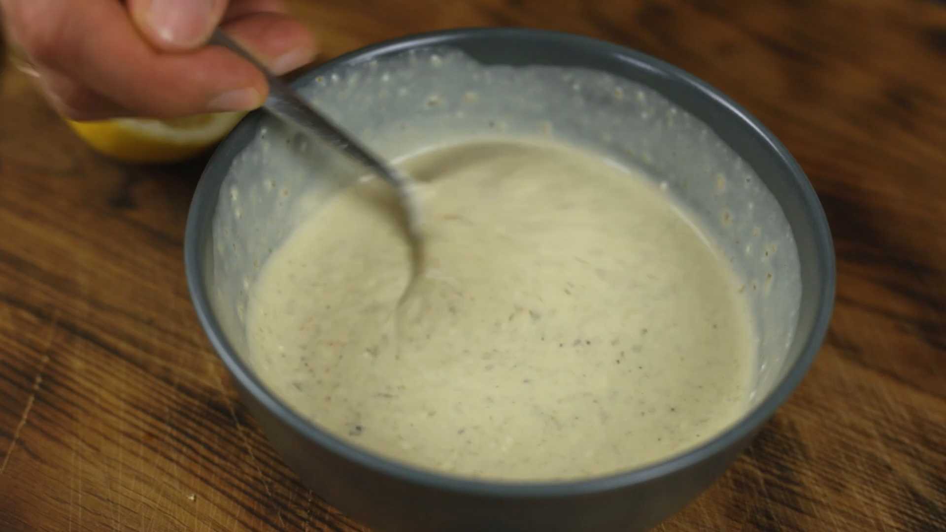 Салат Цезарь с курицей и пармезаном — Шаг 4