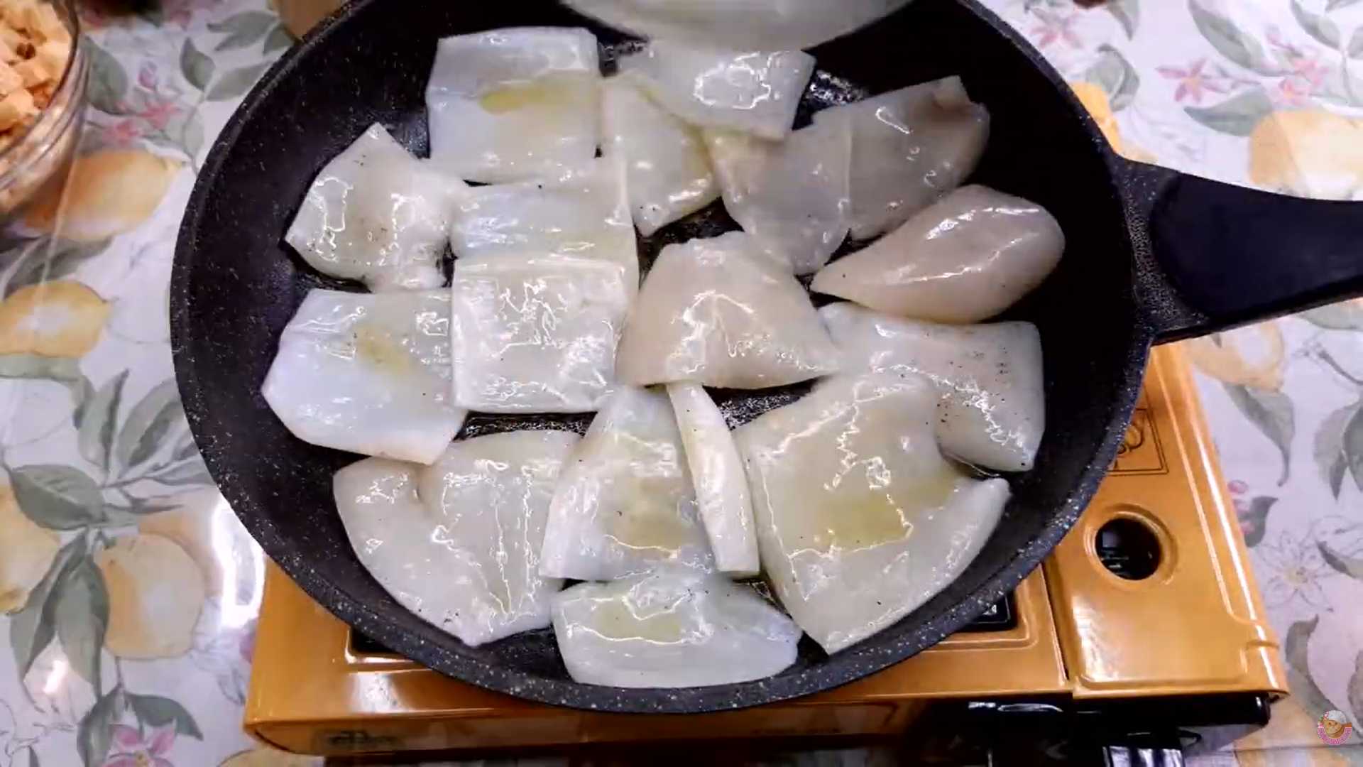 Салат Цезарь с кальмарами-Шаг 9