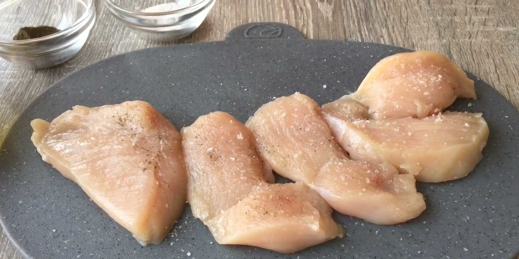 Классический салат Цезарь с курицей-Шаг 1