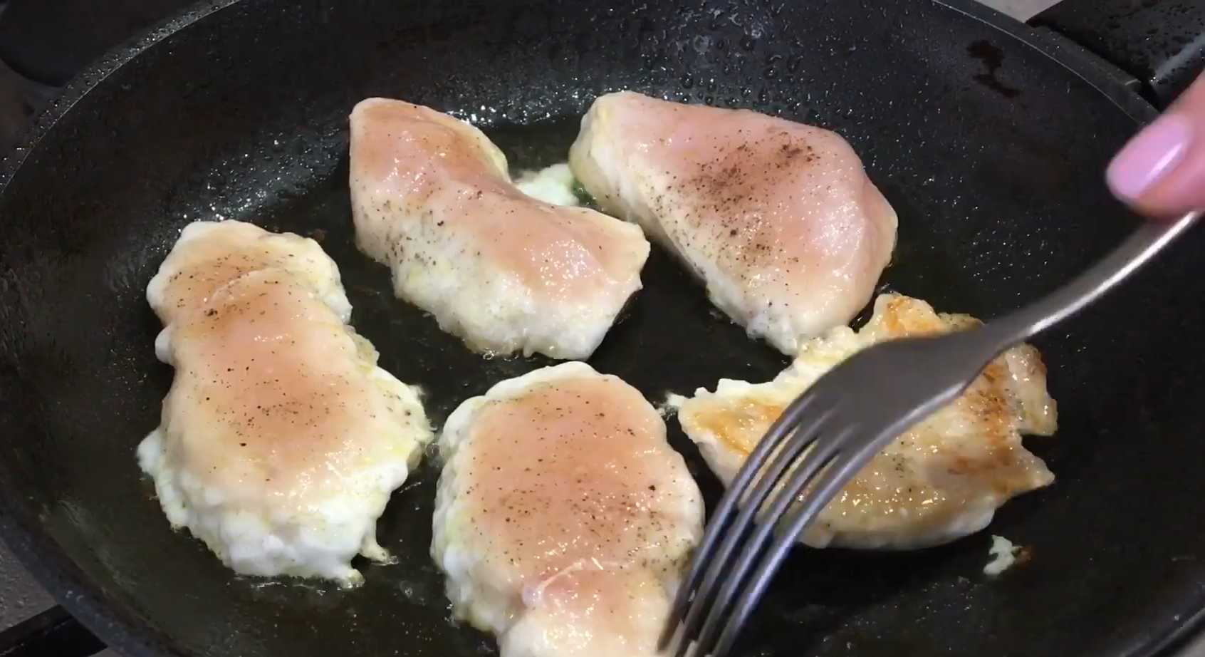 Классический салат Цезарь с курицей-Шаг 2