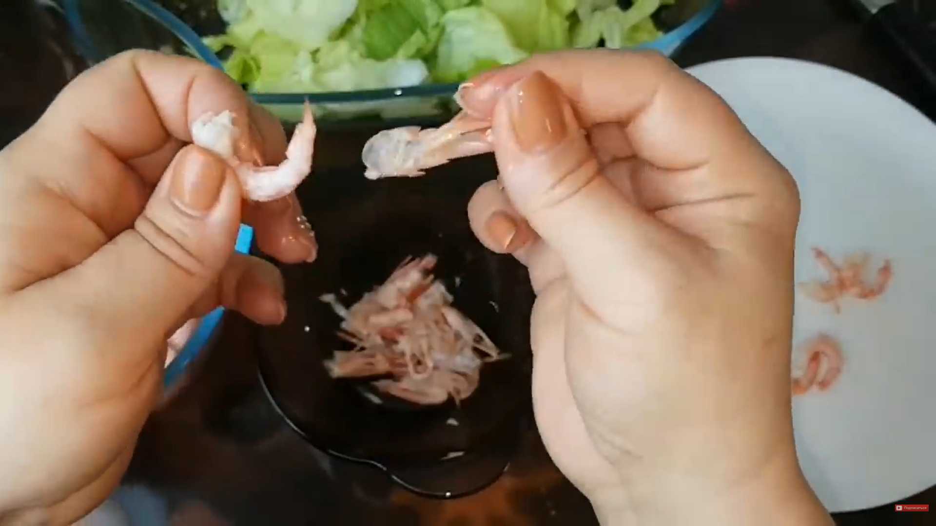Салат Цезарь с креветками постный — Шаг 3
