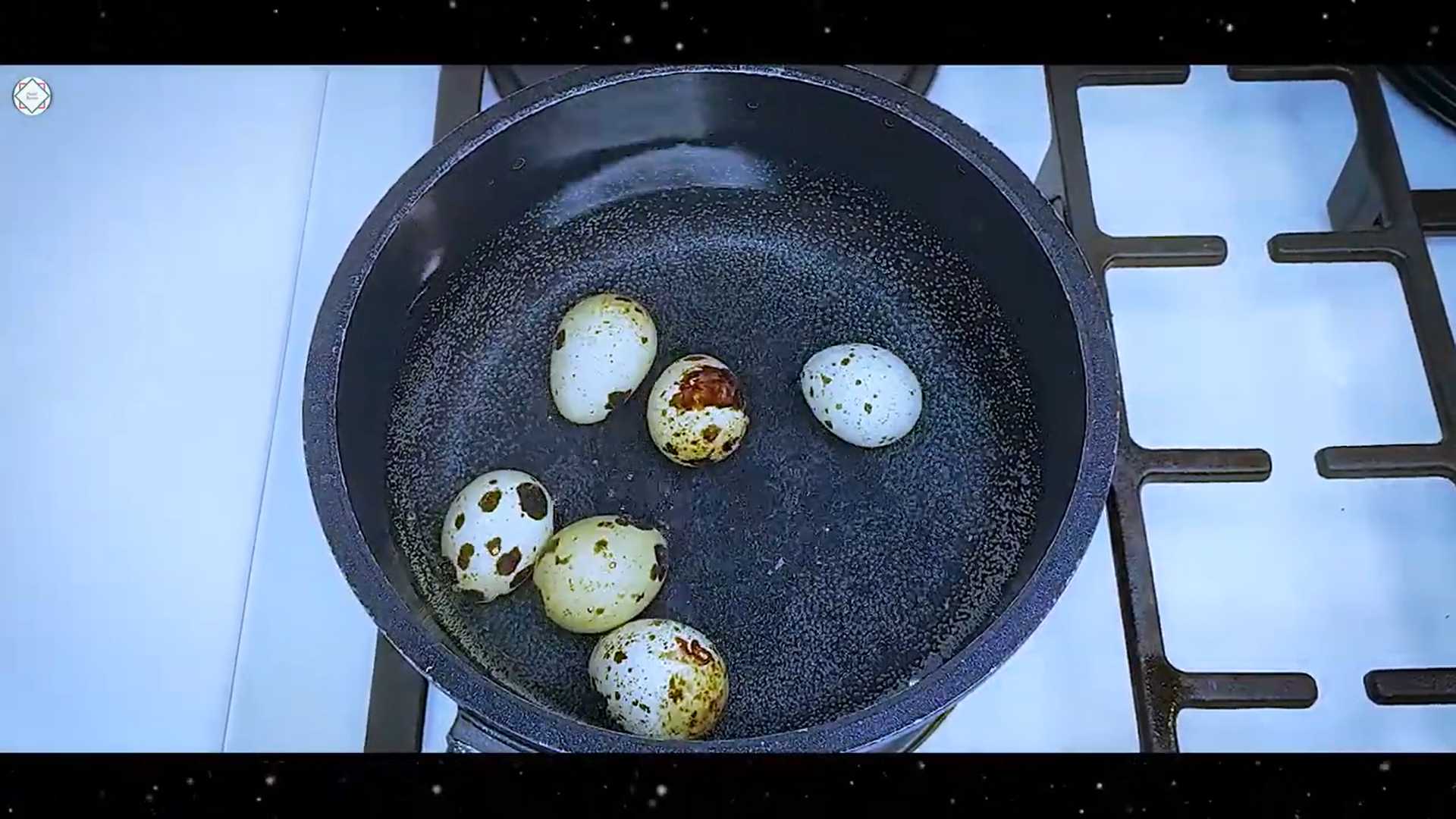Салат Цезарь с креветками и перепелиными яйцами-Шаг 1