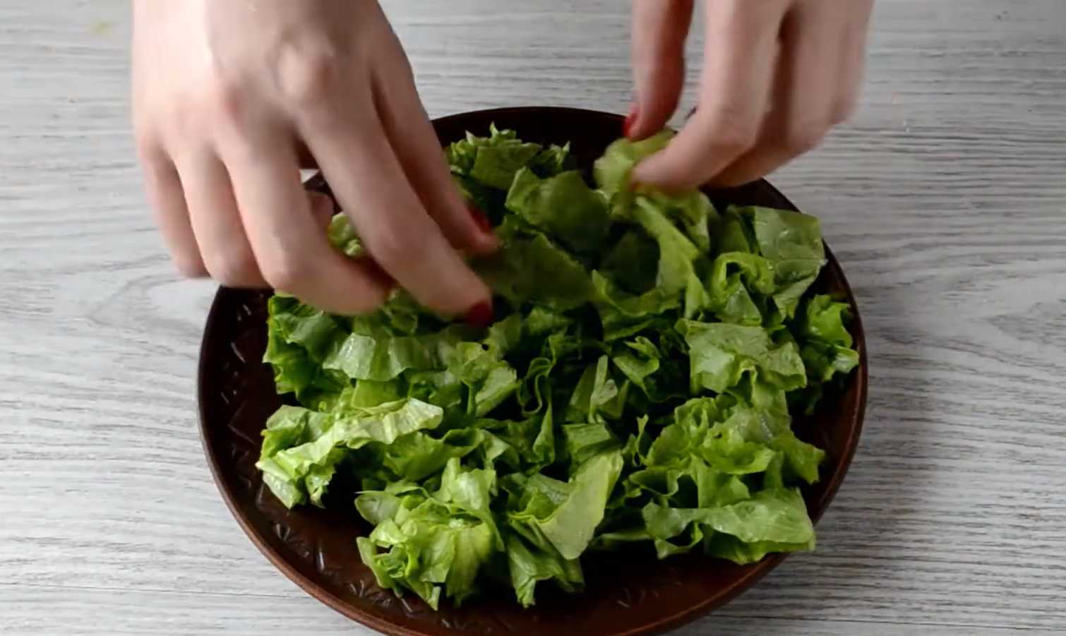 Салат Цезарь с копченой курицей-Шаг 5