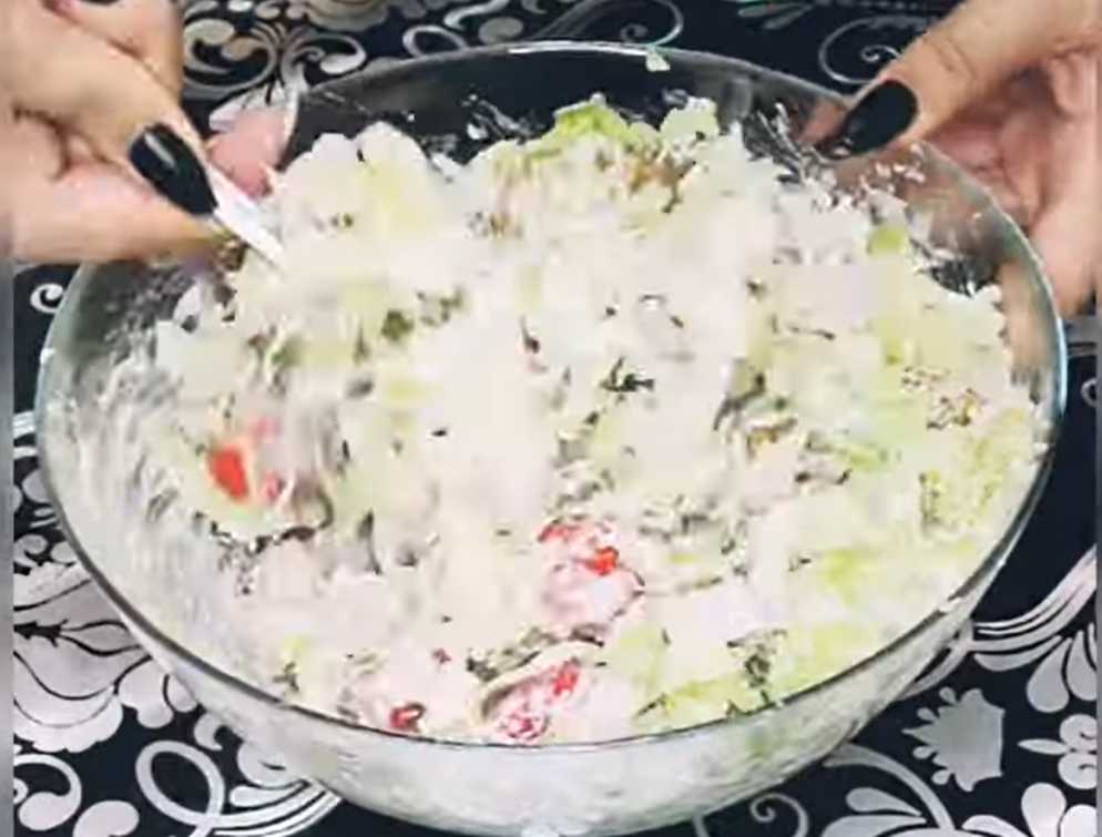 Салат Цезарь с ветчиной — Шаг 8
