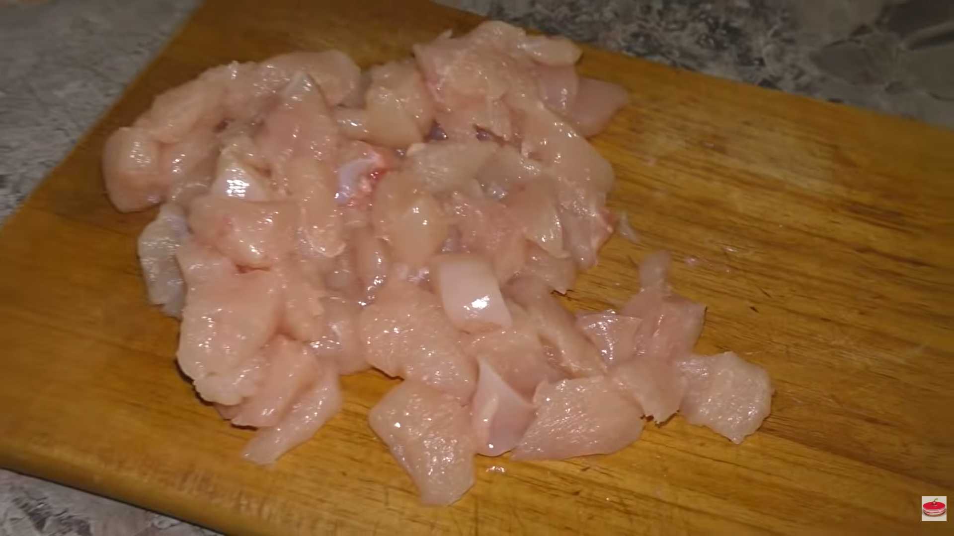 Салат Цезарь с майонезом и чесноком — Шаг 1