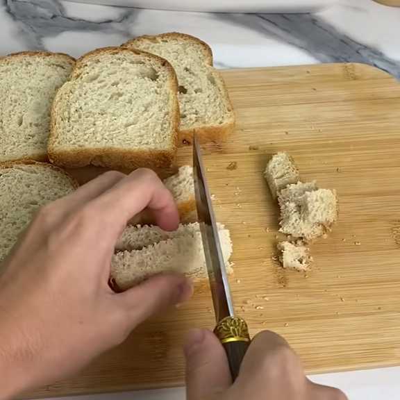 Салат Цезарь с яйцом — Шаг 4