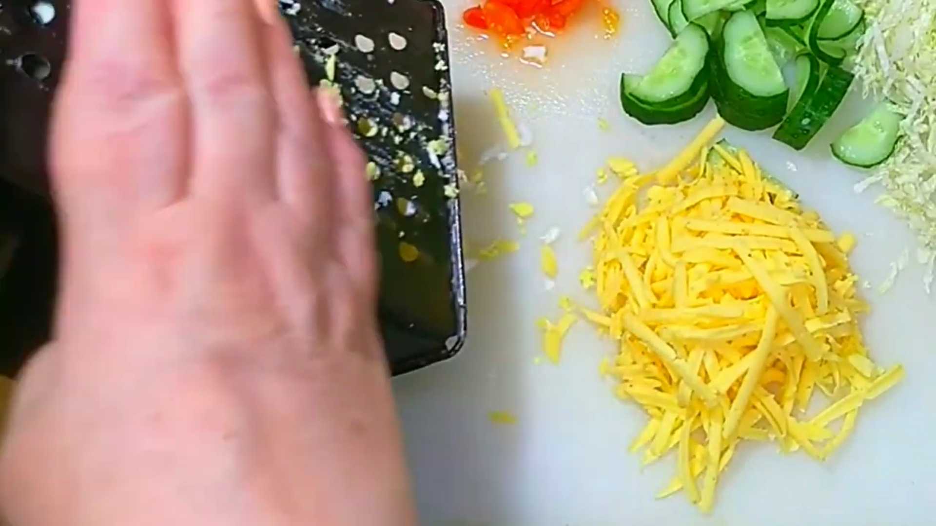 Салат Цезарь в лаваше-Шаг 2