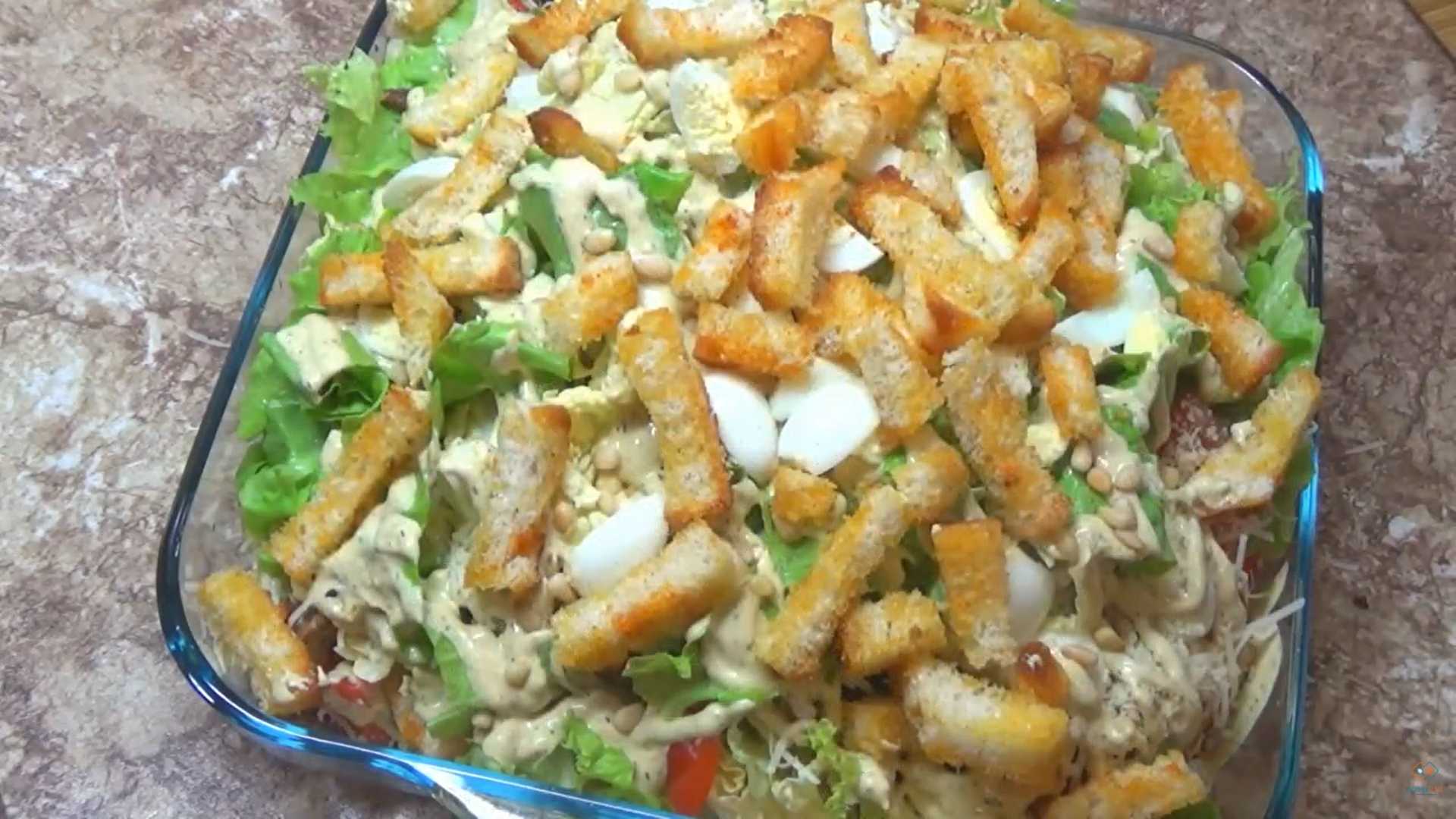 Салат Цезарь с говядиной классический в домашних-Шаг 11