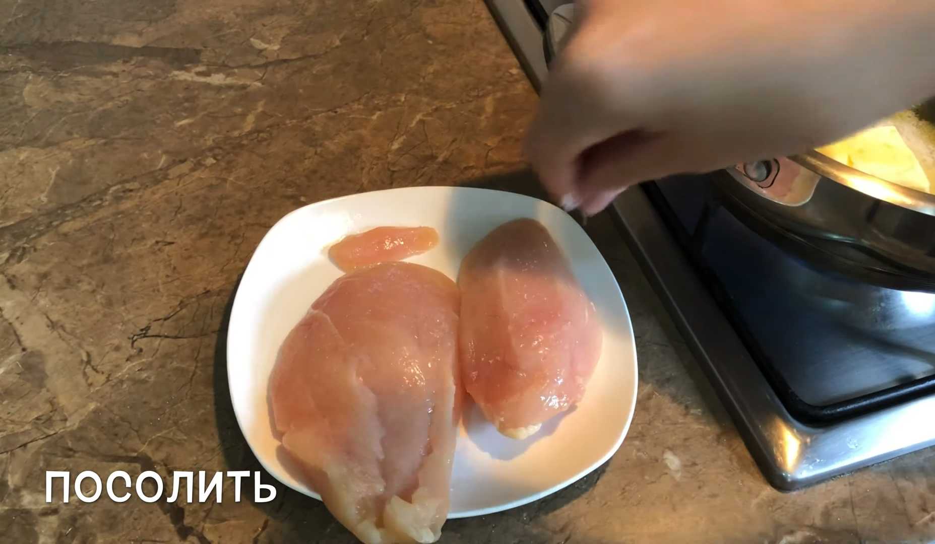 Салат Цезарь с перепелиными яйцами-Шаг 5