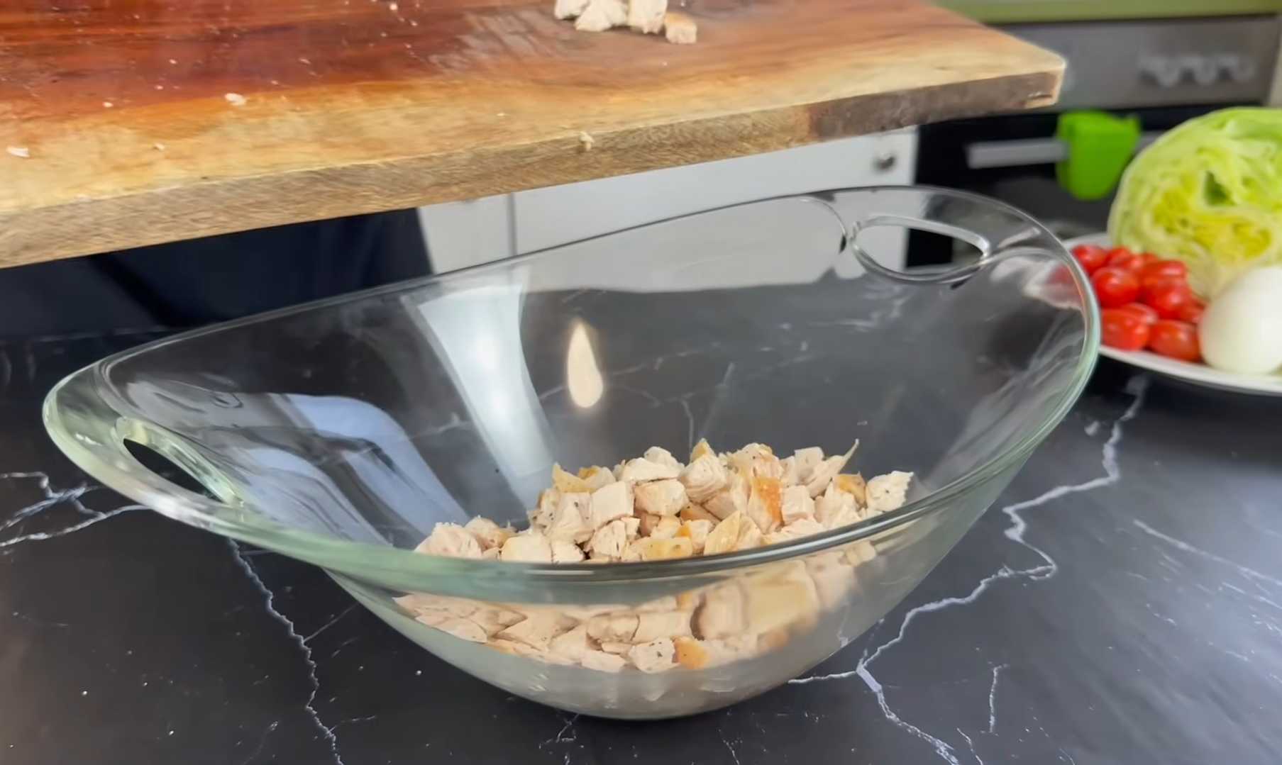 Салат Цезарь с куриной грудкой-Шаг 4