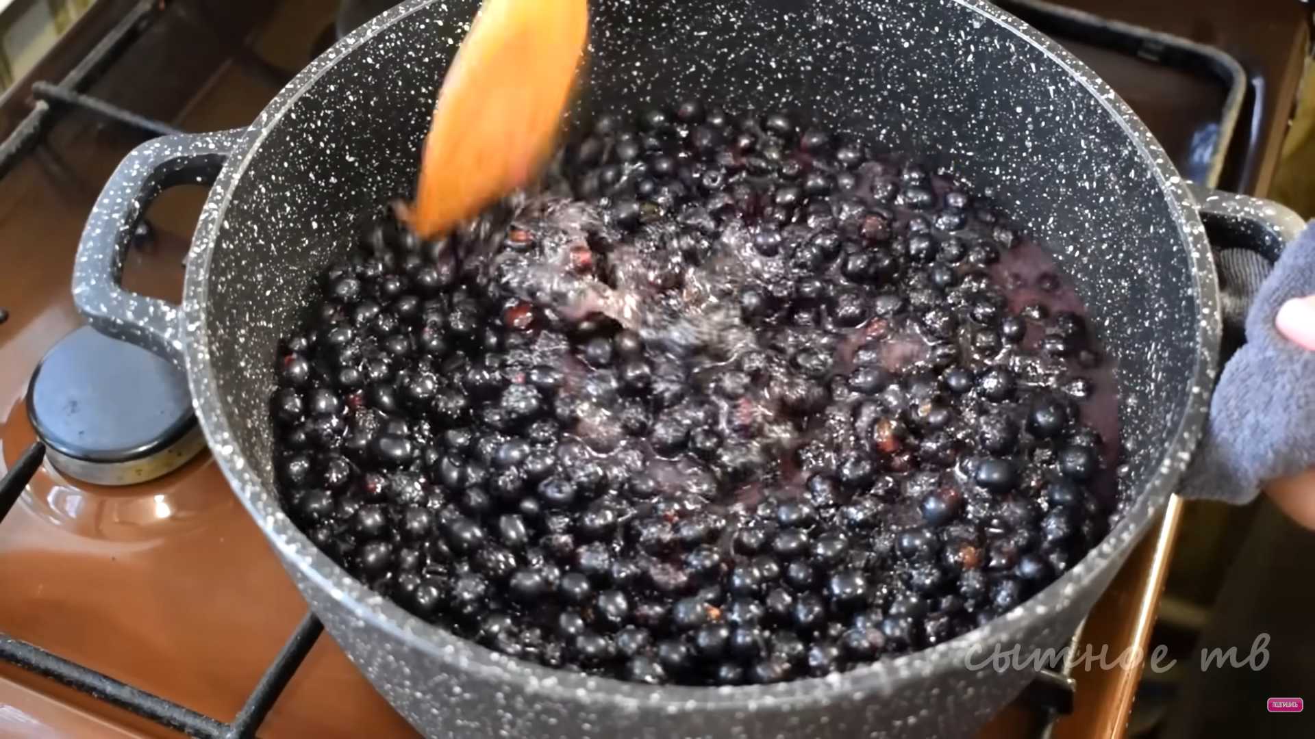 Варенье из черной смородины-Шаг 4