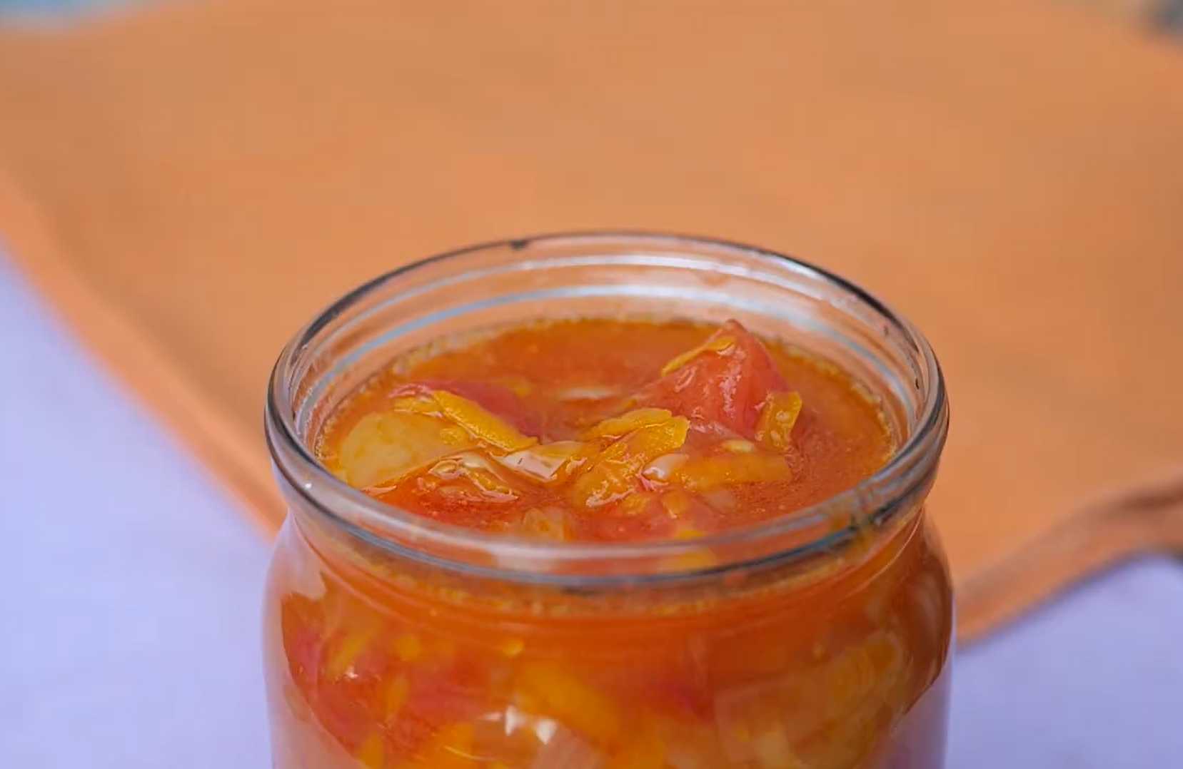 Овощной салат из томатов, капусты и перца на зиму-Шаг 11