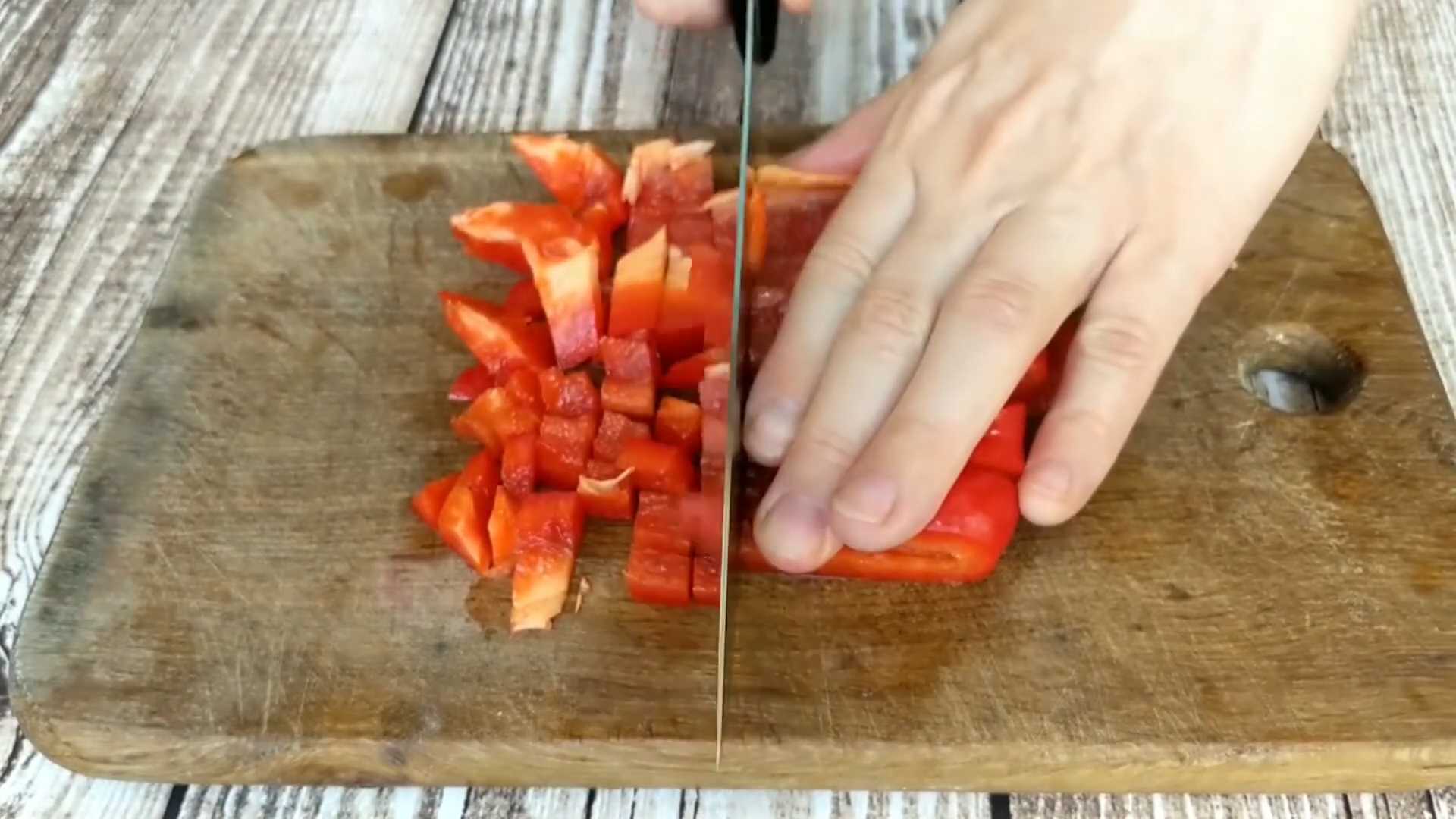 Фаршированные баклажаны лодочки-Шаг 4