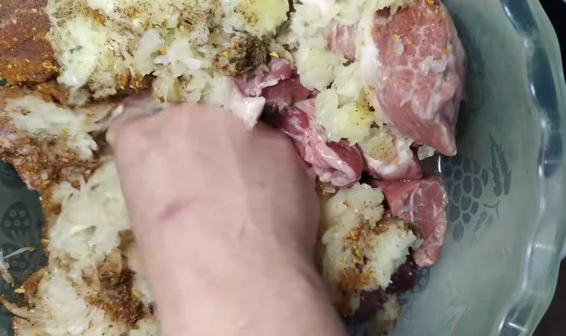Быстрый маринад для шашлыка-Шаг 5