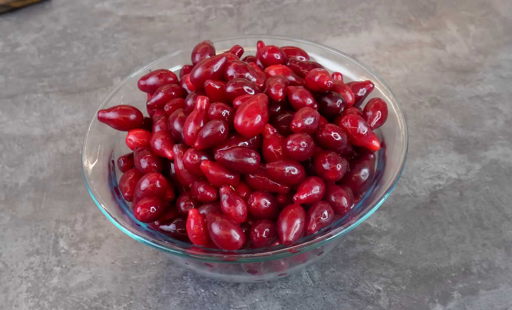 Компот из кизила на зиму-Шаг 1