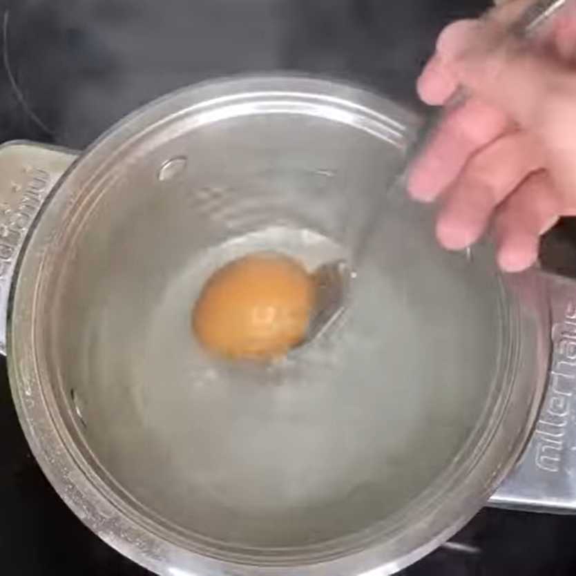 Салат Цезарь с курицей и креветками-Шаг 6