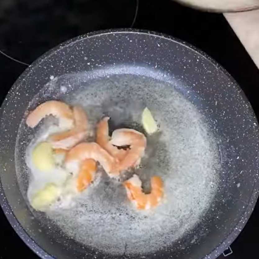 Салат Цезарь с курицей и креветками-Шаг 11