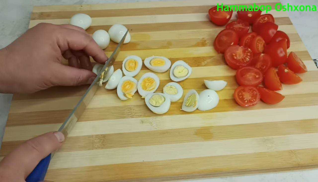 Салат Цезарь с жареной курицей-Шаг 7