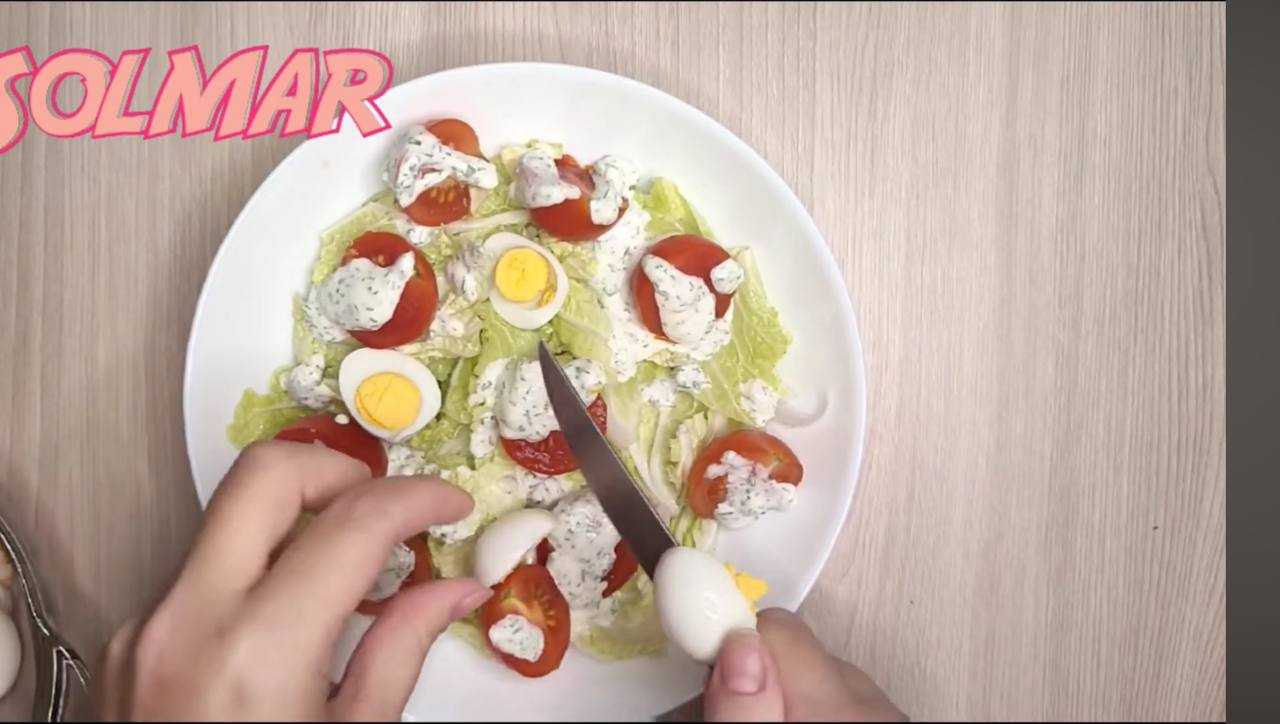 Салат Цезарь с креветками и пекинской капустой-Шаг 8