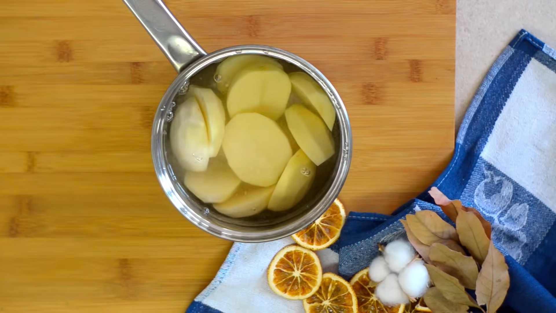 Вареники с картошкой и луком-Шаг 1