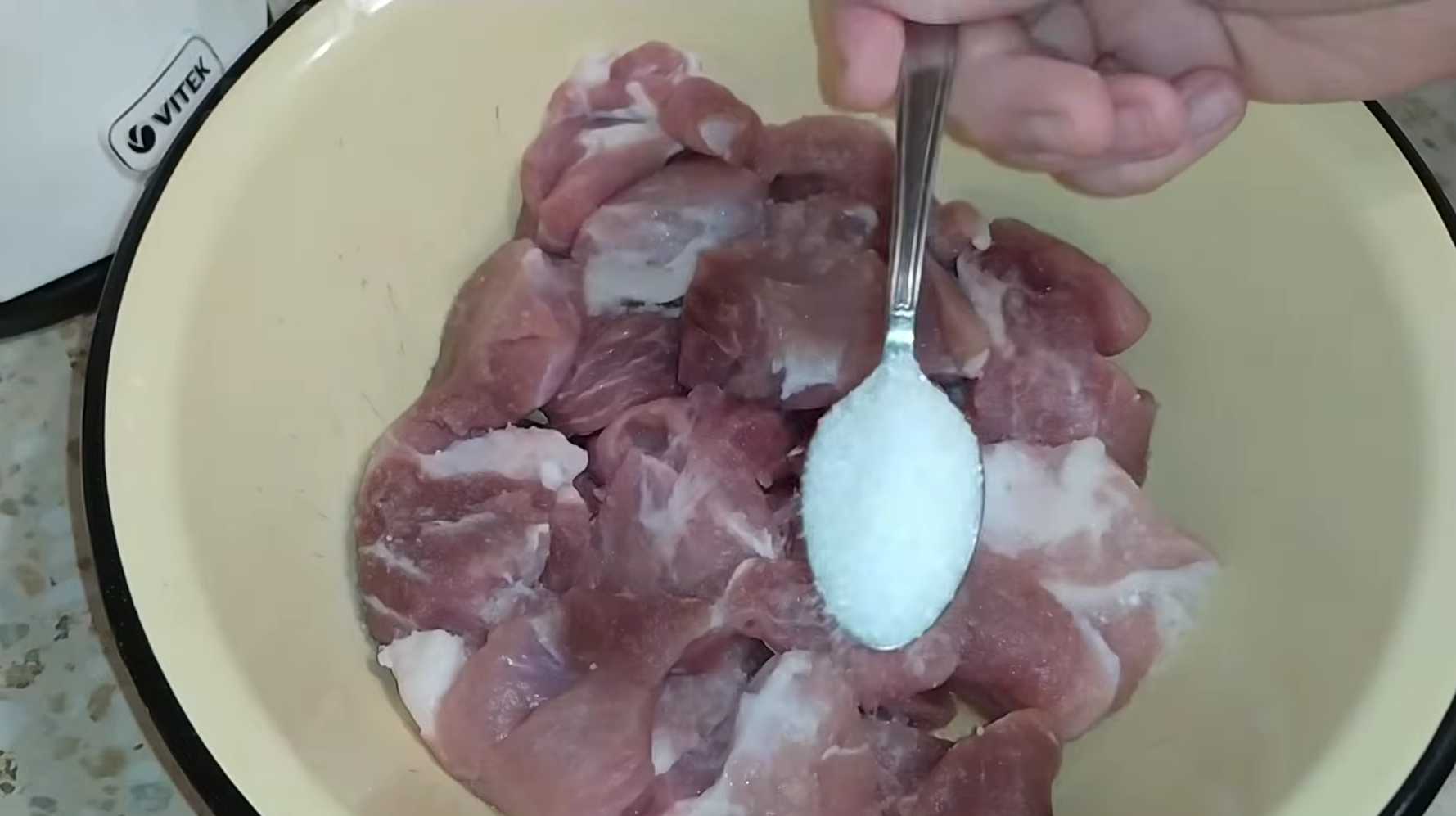Маринад для шашлыка с киви и сахаром-Шаг 4
