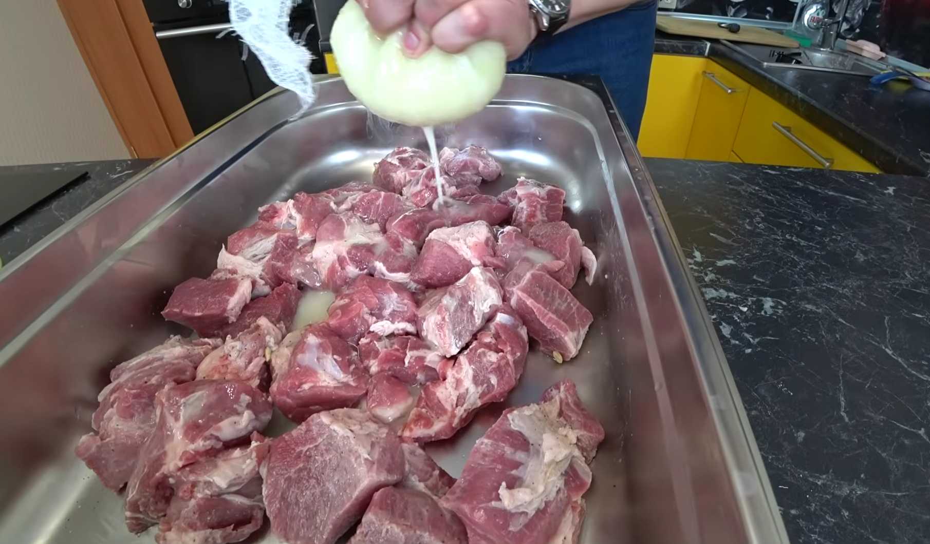 Классический луковый маринад для шашлыка-Шаг 6