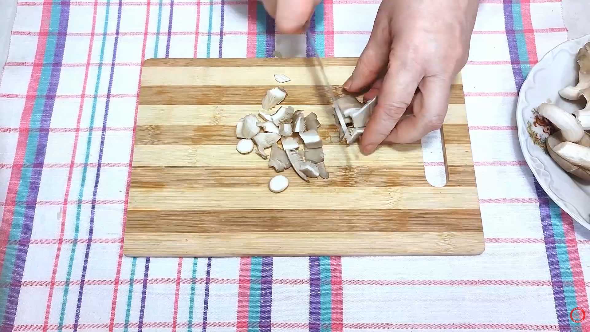 Вареники с картошкой и грибами-Шаг 3